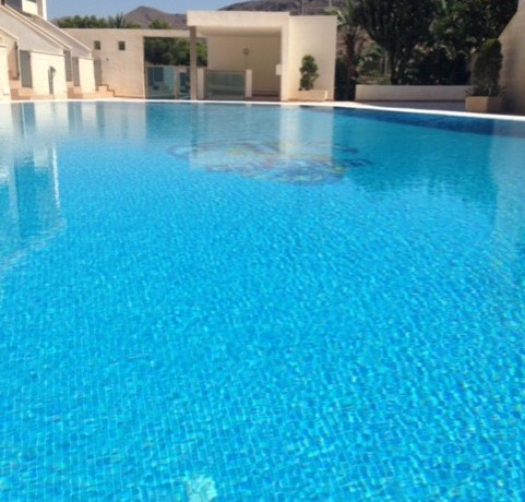 thumbnail_Piscina 1